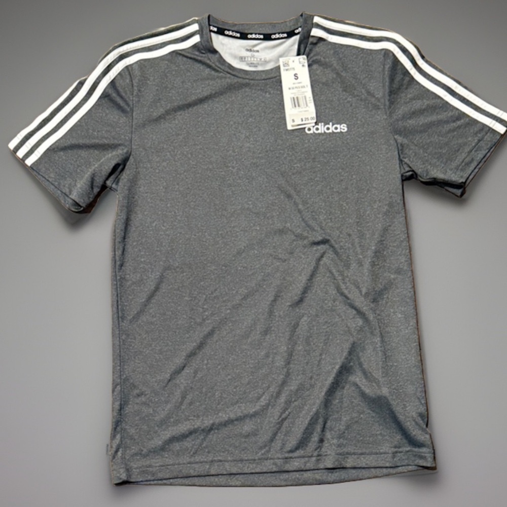 Adidas small Men's Dark Gray Short Sleeve Tee 3 stripe New with tags climalite